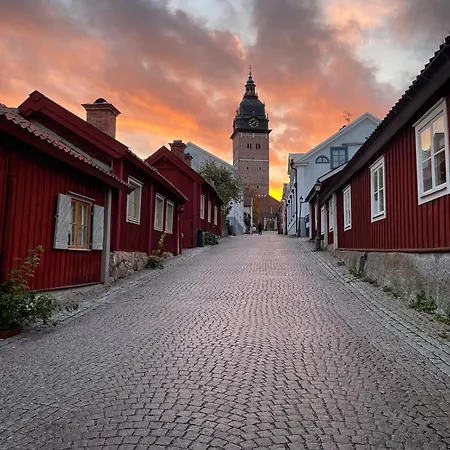 Historical Idyll From The 17Th Century Apartment Strangnas Exterior photo